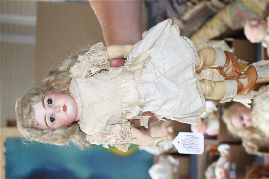 A Kestner 192 doll, original wig, body good condition, 15in.